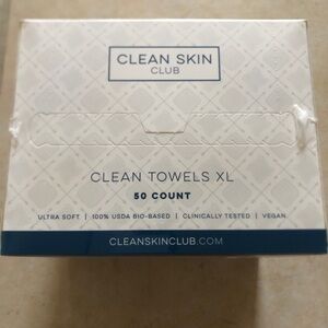 NEW Clean Skin Club - Clean Towels XL - White (50 Count)